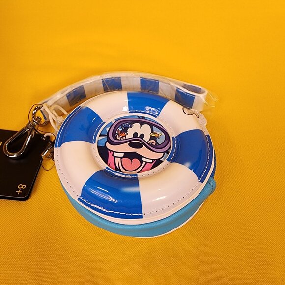Loungefly Goofy Floatie Summer Swin Pool Coin Purse Wallet NEW - Picture 8 of 10